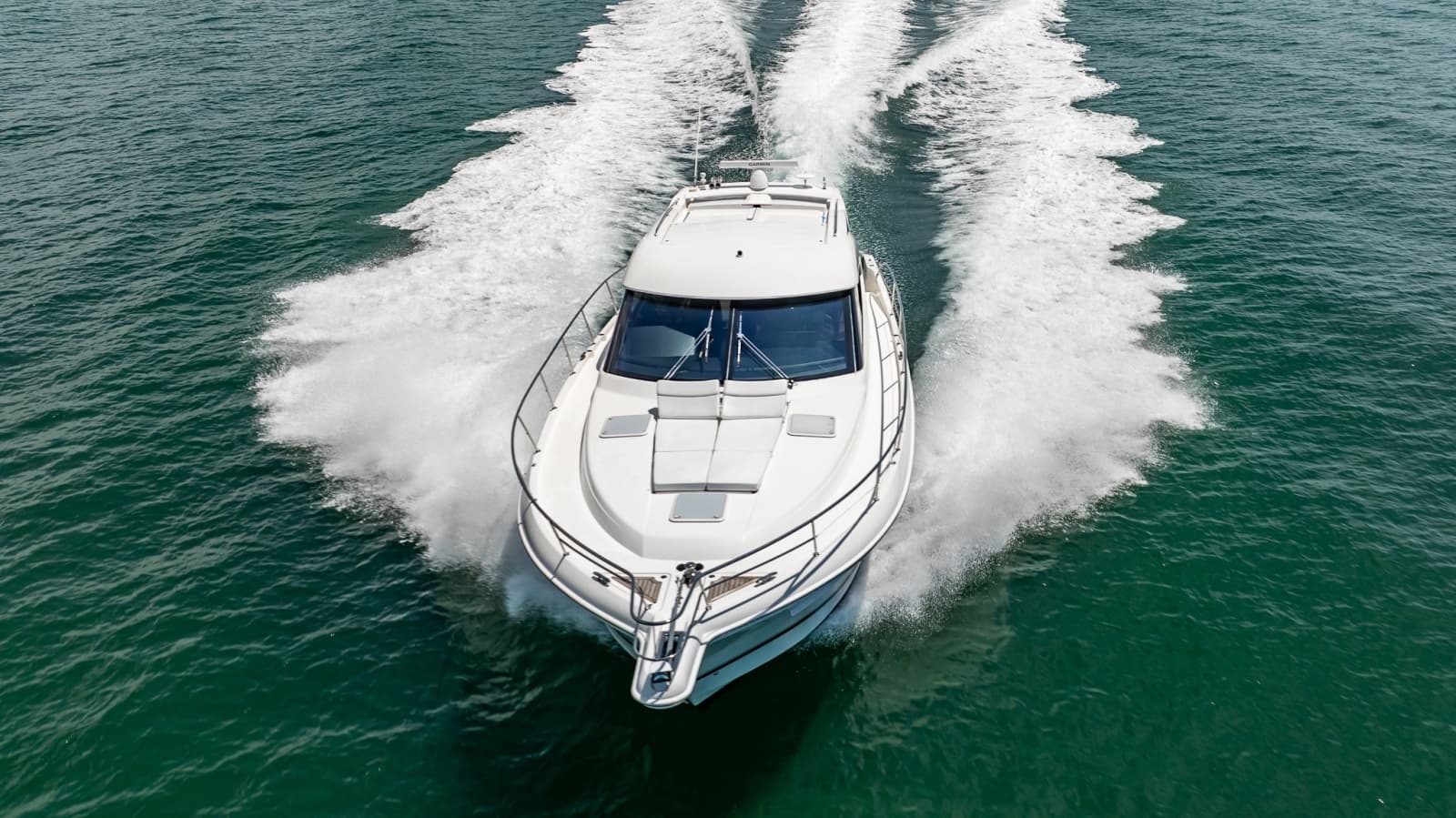 2016 Riviera 5000 Sport Yacht - Photo 6