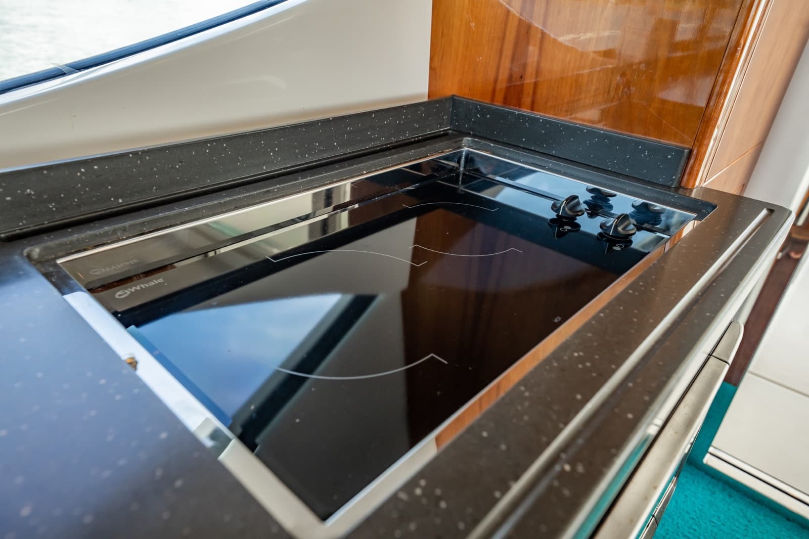 2016 Riviera 5000 Sport Yacht - Photo 69