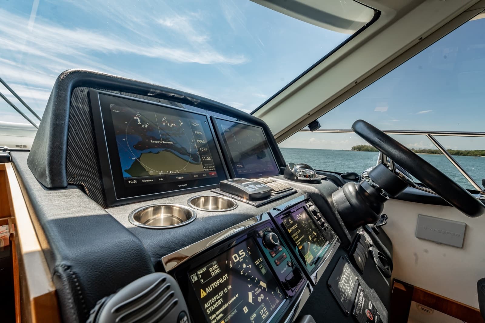 2016 Riviera 5000 Sport Yacht - Photo 48