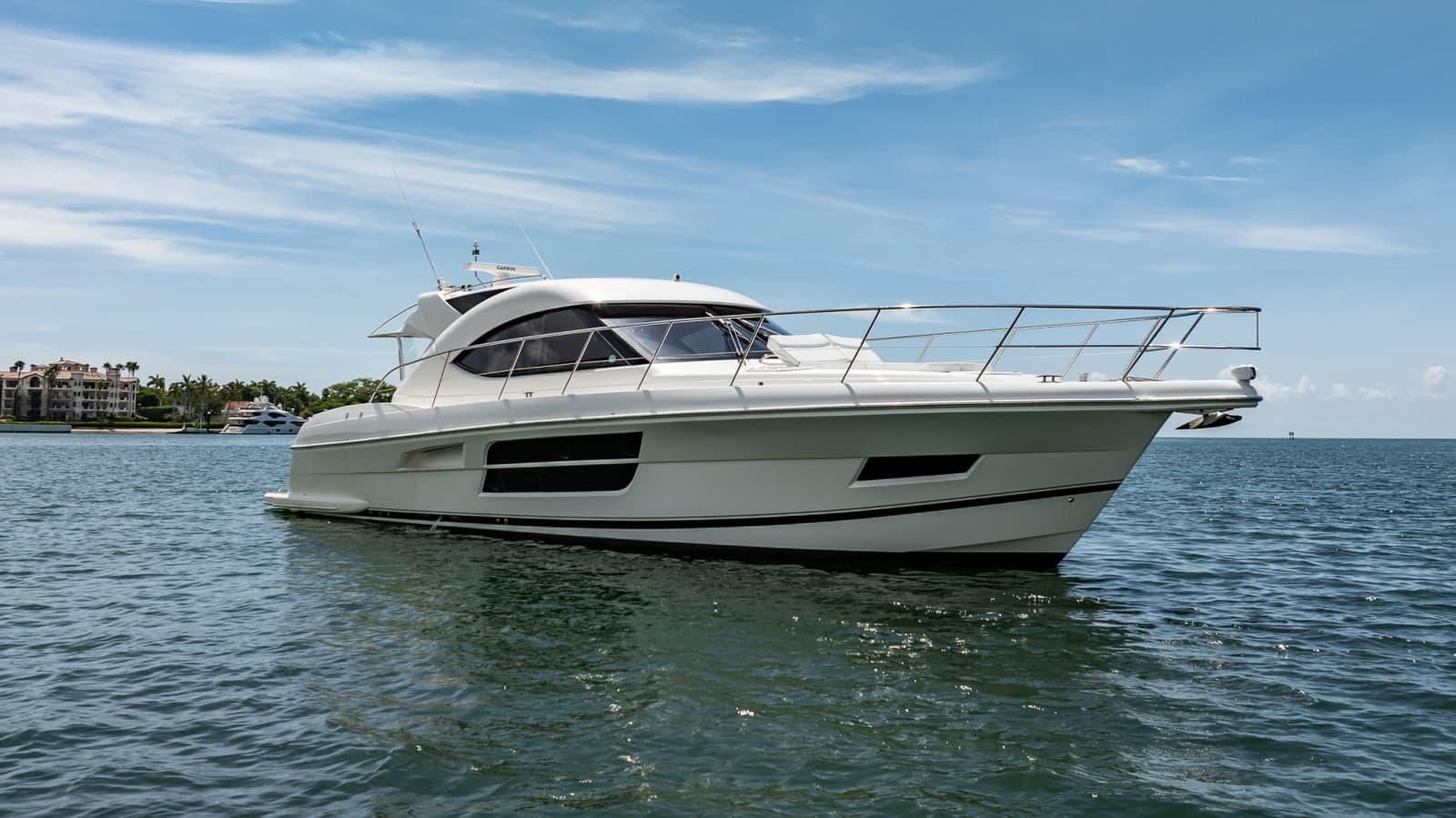 2016 Riviera 5000 Sport Yacht - Photo 19
