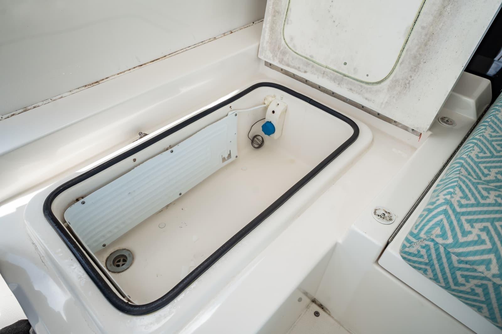 2016 Riviera 5000 Sport Yacht - Photo 34