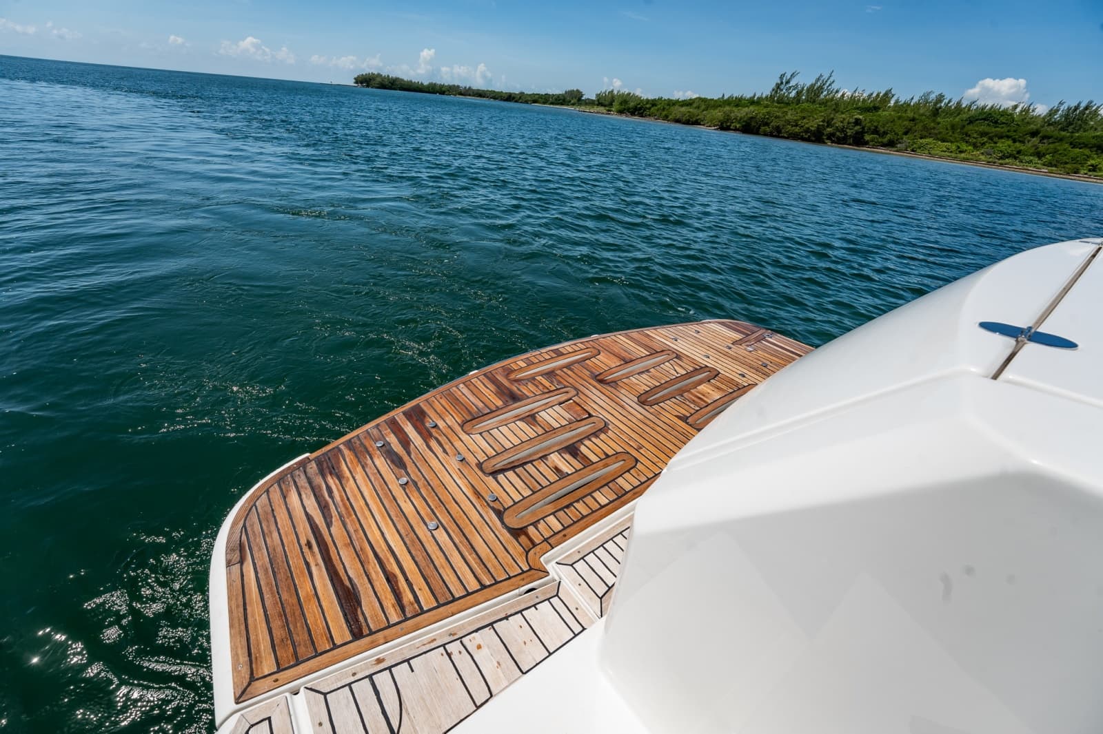 2016 Riviera 5000 Sport Yacht - Photo 36