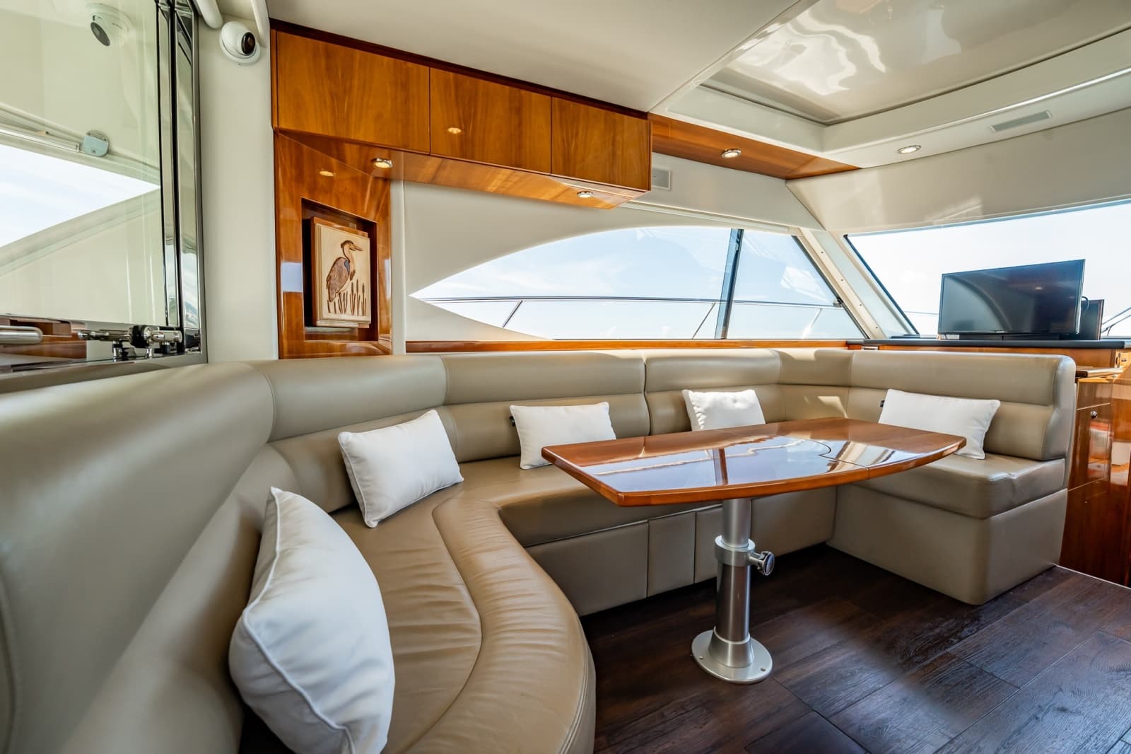 2016 Riviera 5000 Sport Yacht - Photo 68