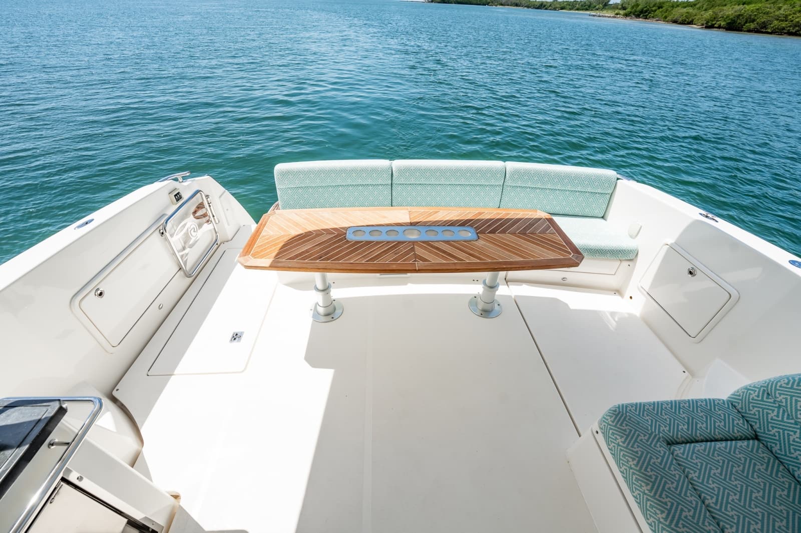 2016 Riviera 5000 Sport Yacht - Photo 39