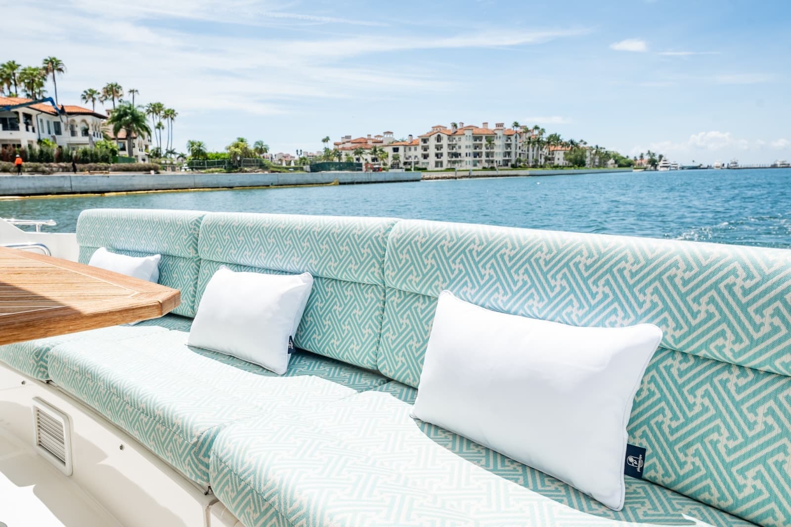 2016 Riviera 5000 Sport Yacht - Photo 30
