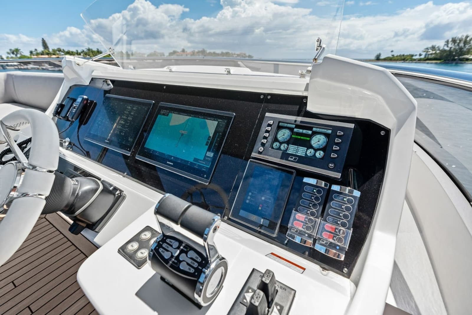 2026 Sunseeker 88 Yacht - Photo 32