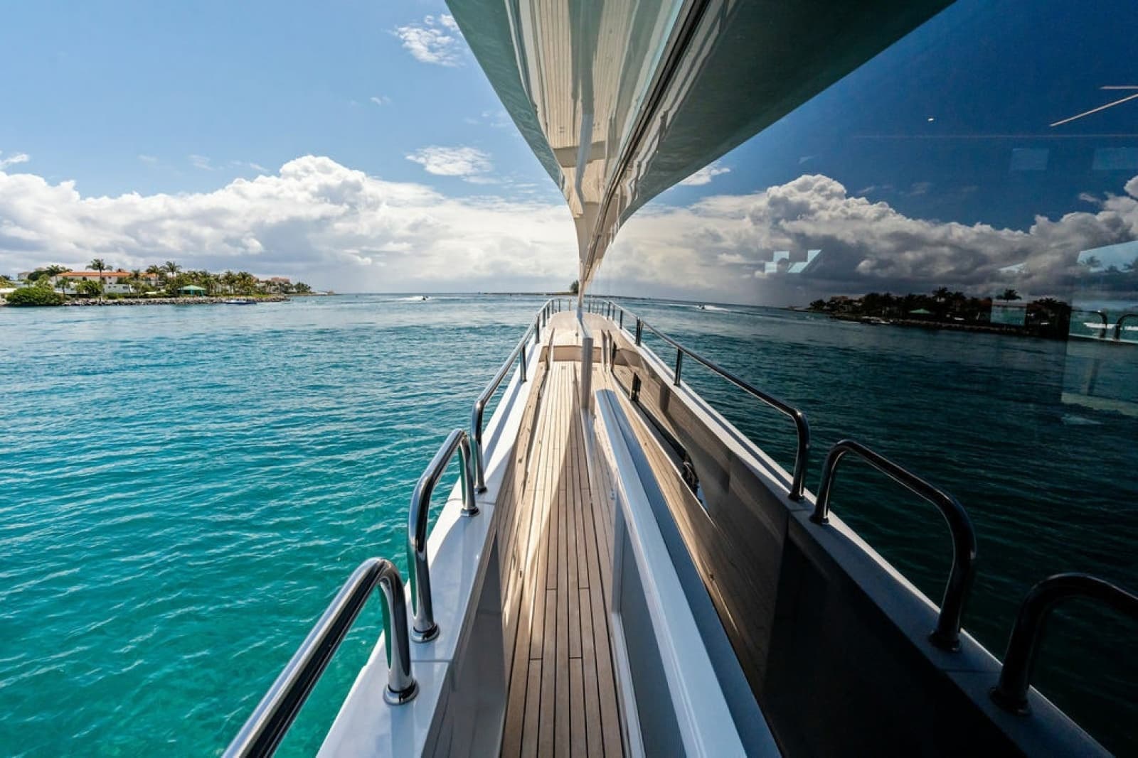 2026 Sunseeker 88 Yacht - Photo 9