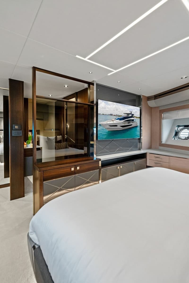 2026 Sunseeker 88 Yacht - Photo 77