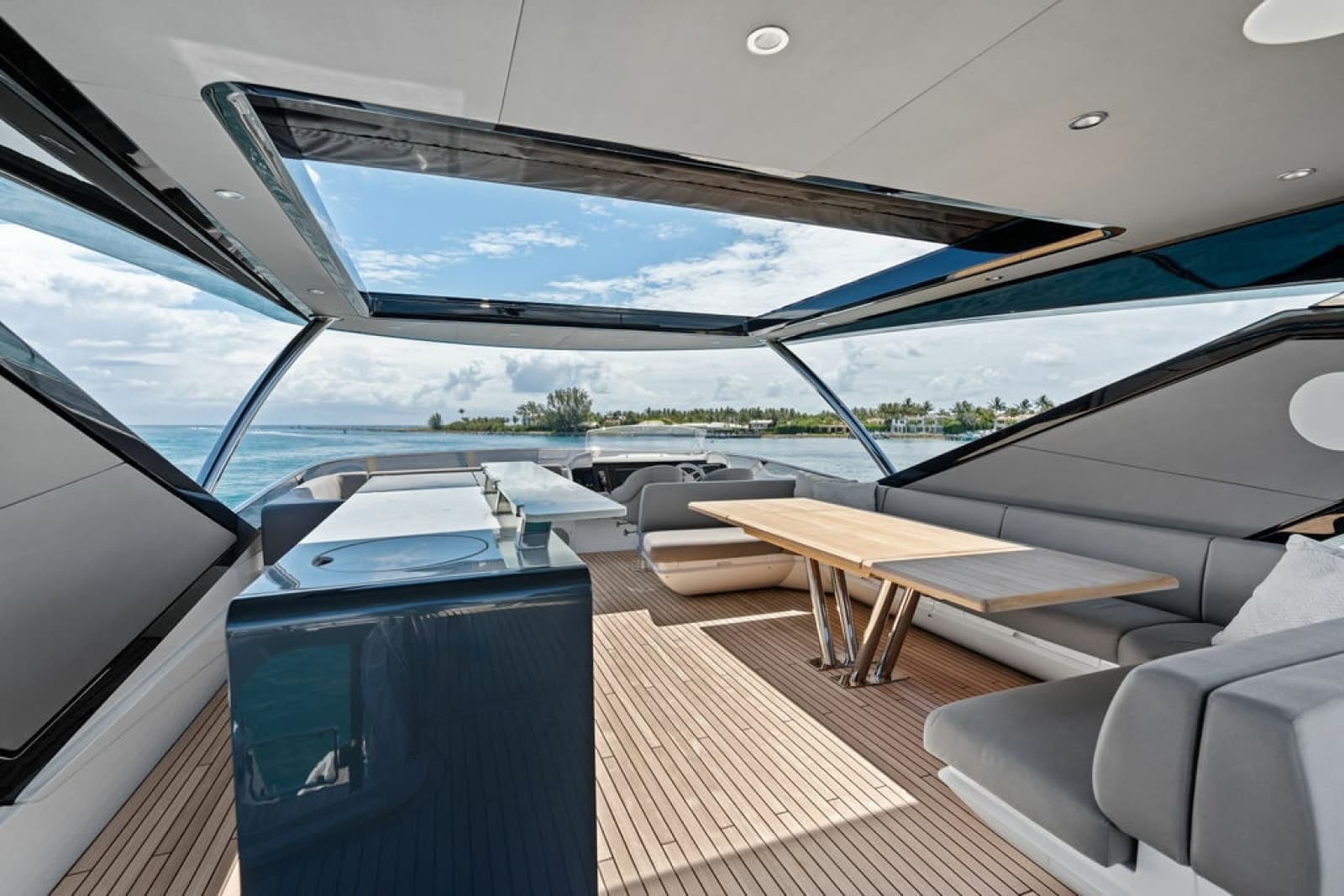 2026 Sunseeker 88 Yacht - Photo 24