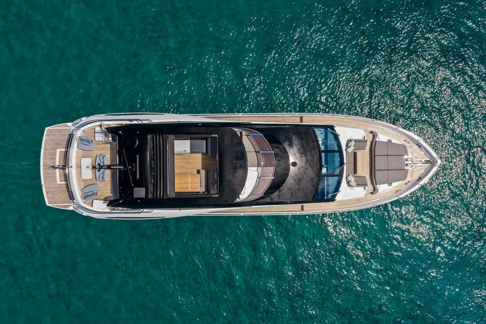 2026 Sunseeker 88 Yacht - Photo 8