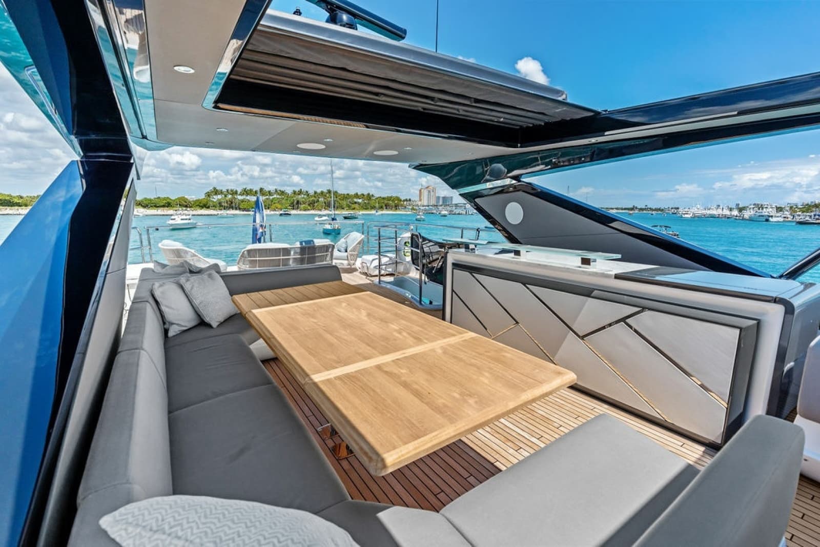 2026 Sunseeker 88 Yacht - Photo 33