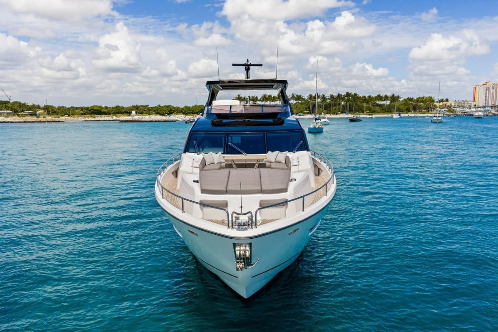 2026 Sunseeker 88 Yacht - Photo 4