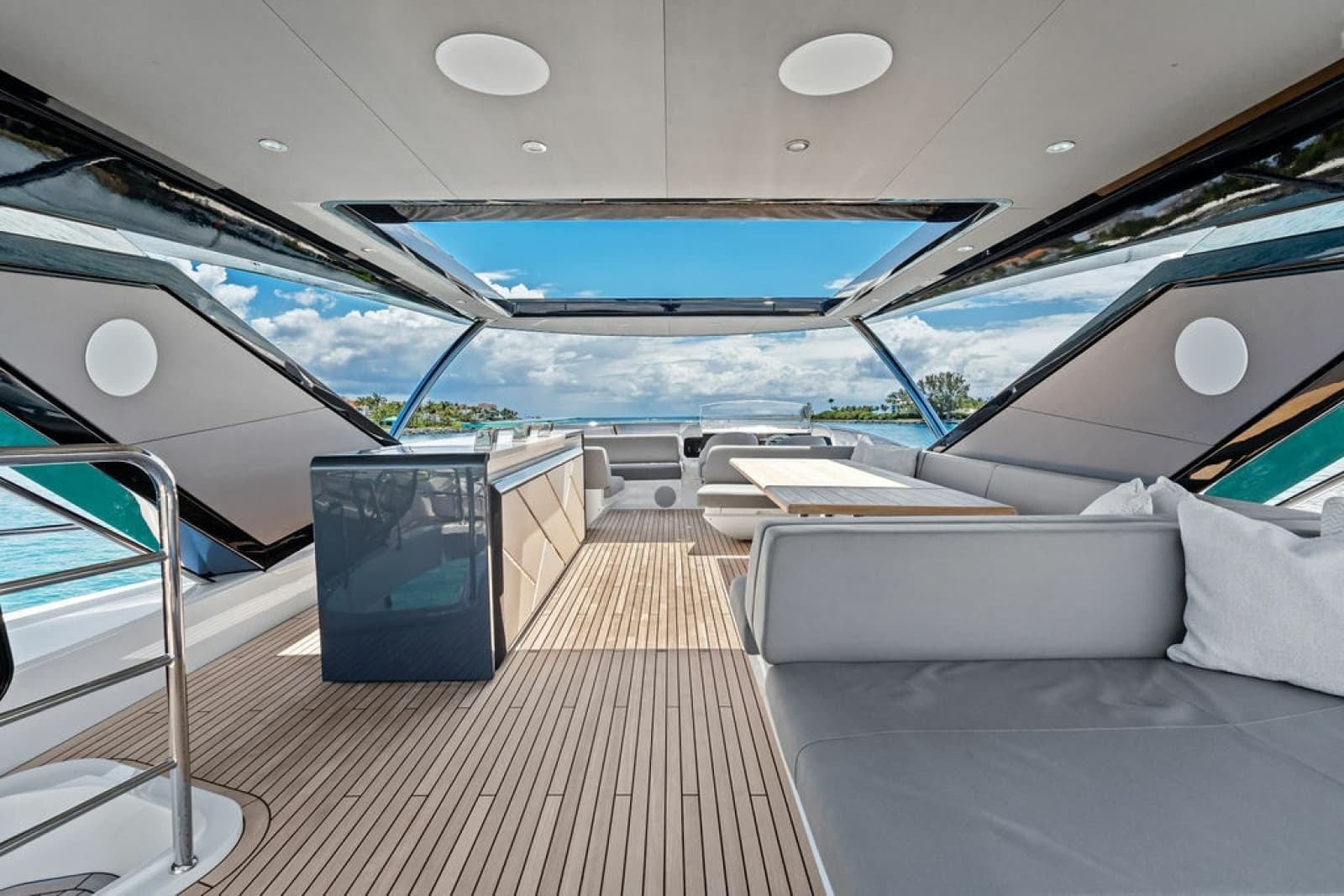 2026 Sunseeker 88 Yacht - Photo 41