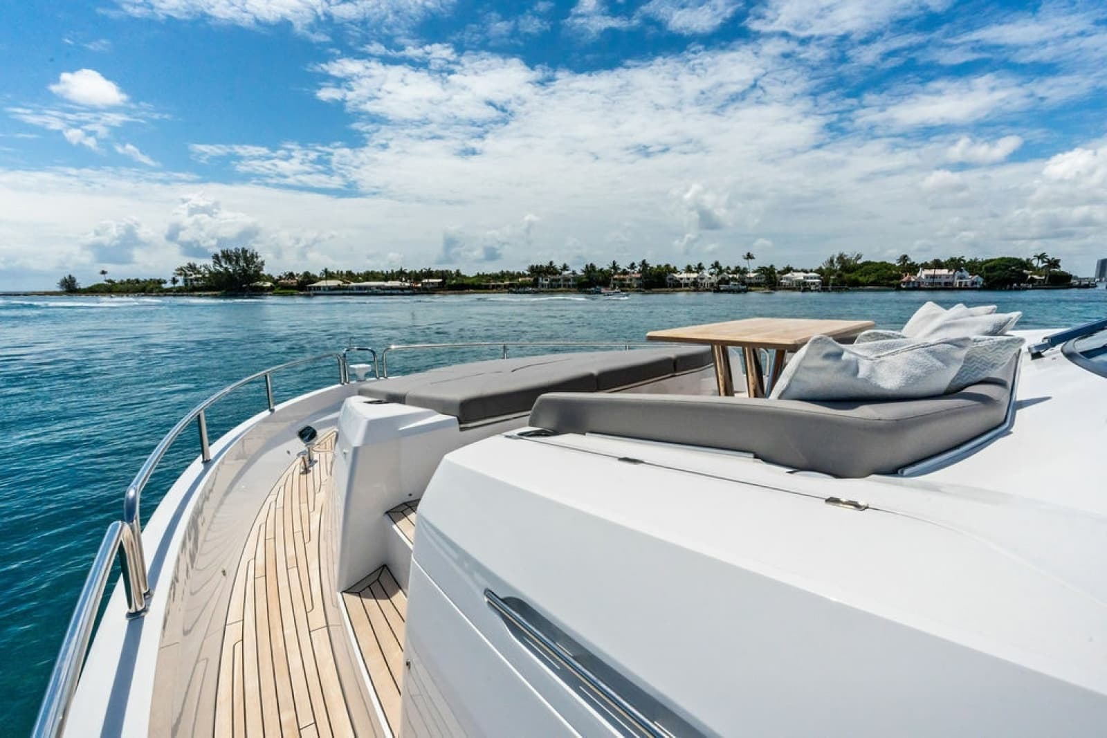 2026 Sunseeker 88 Yacht - Photo 10