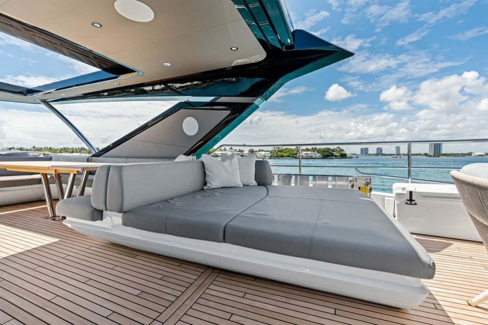 2026 Sunseeker 88 Yacht - Photo 27