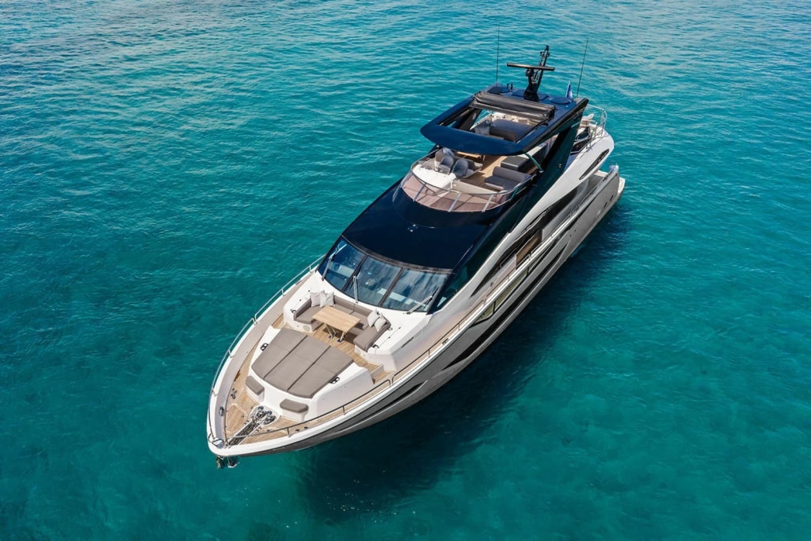 2026 Sunseeker 88 Yacht - Photo 2