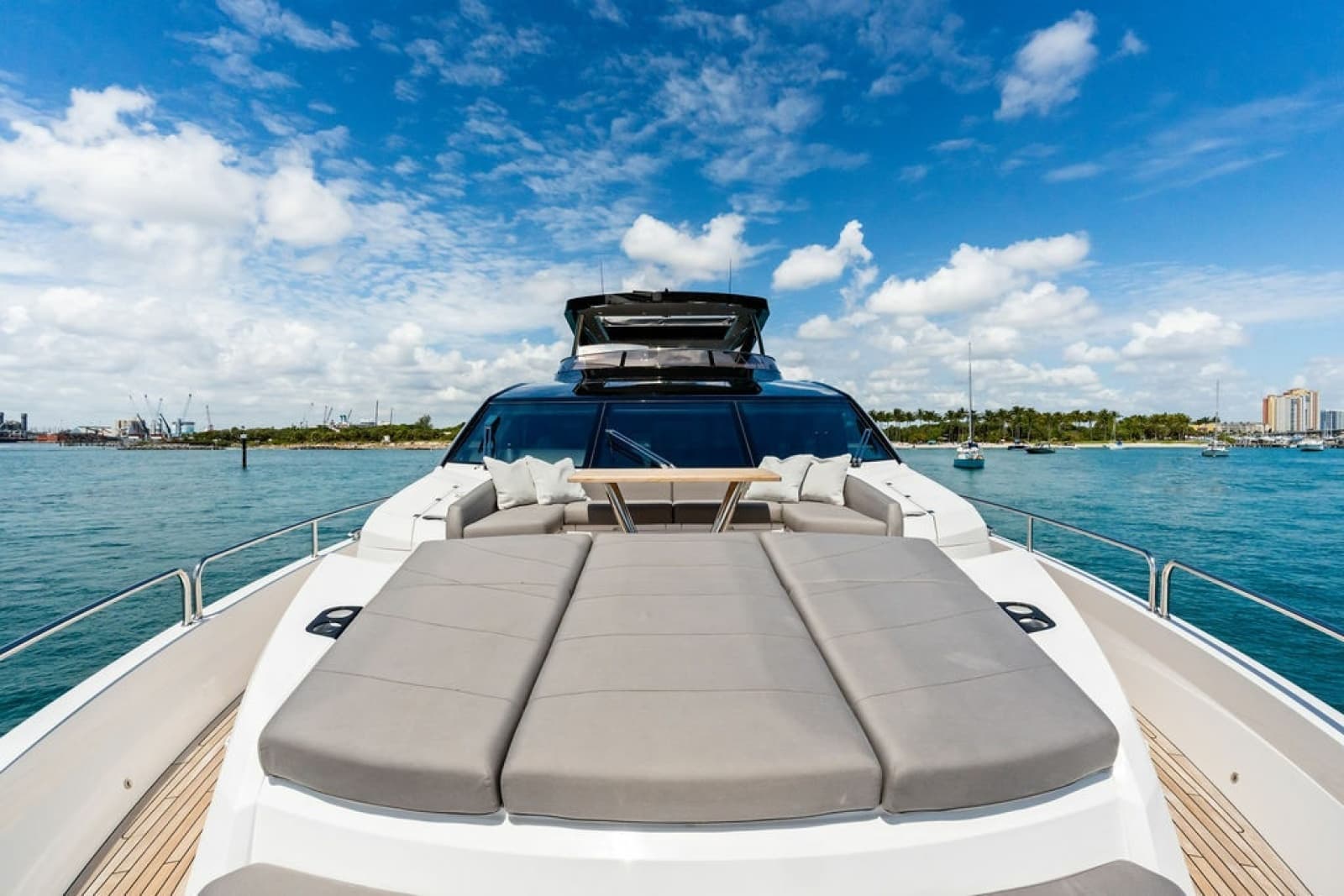 2026 Sunseeker 88 Yacht - Photo 12