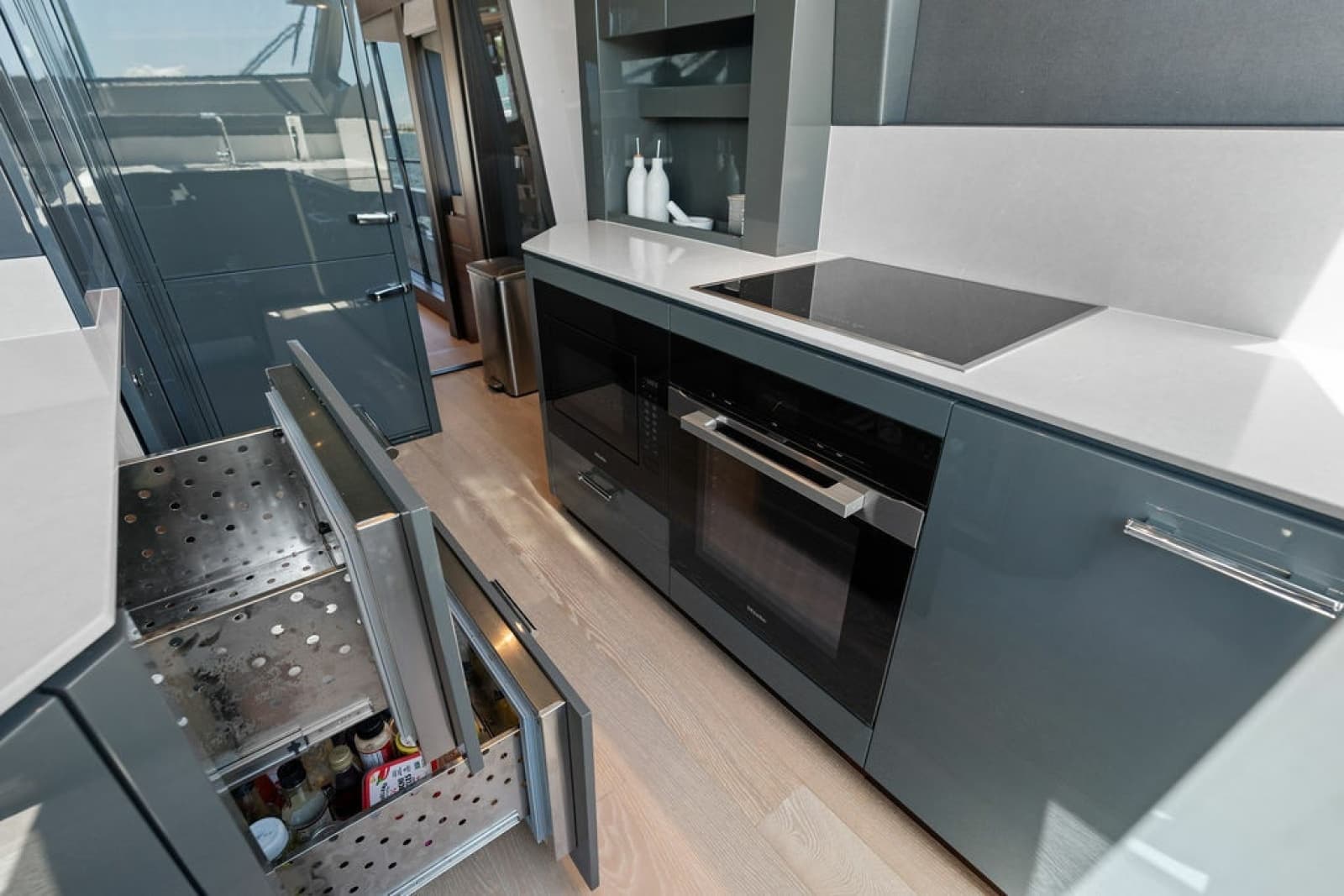 2026 Sunseeker 88 Yacht - Photo 55