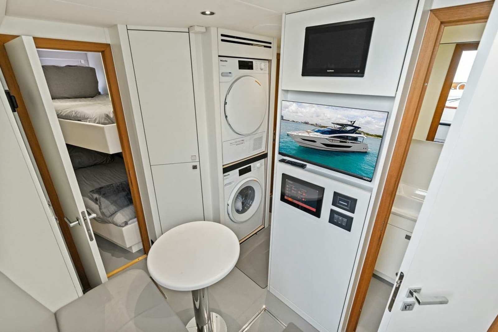 2026 Sunseeker 88 Yacht - Photo 102