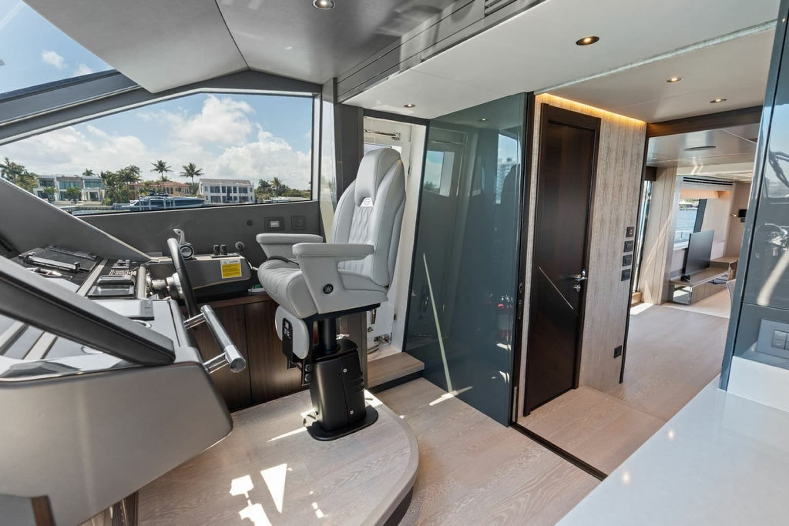 2026 Sunseeker 88 Yacht - Photo 49