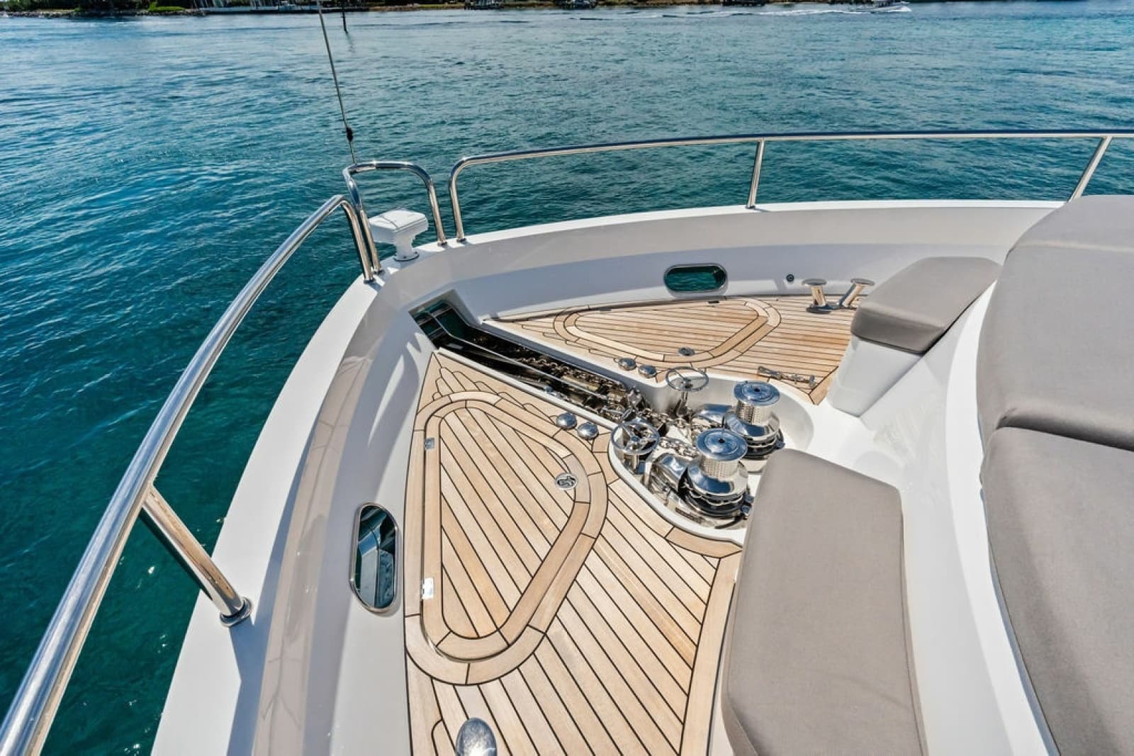 2026 Sunseeker 88 Yacht - Photo 11