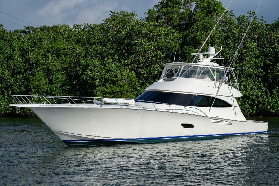 2019 Viking 80 Convertible - Photo 47