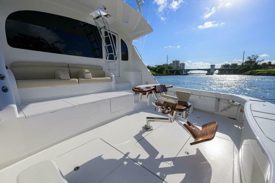 2019 Viking 80 Convertible - Photo 39