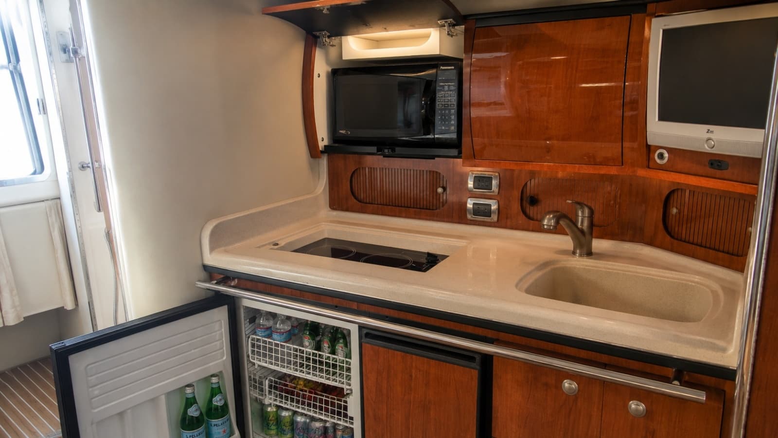 2004 Sea Ray 360 Sundancer - Photo 33