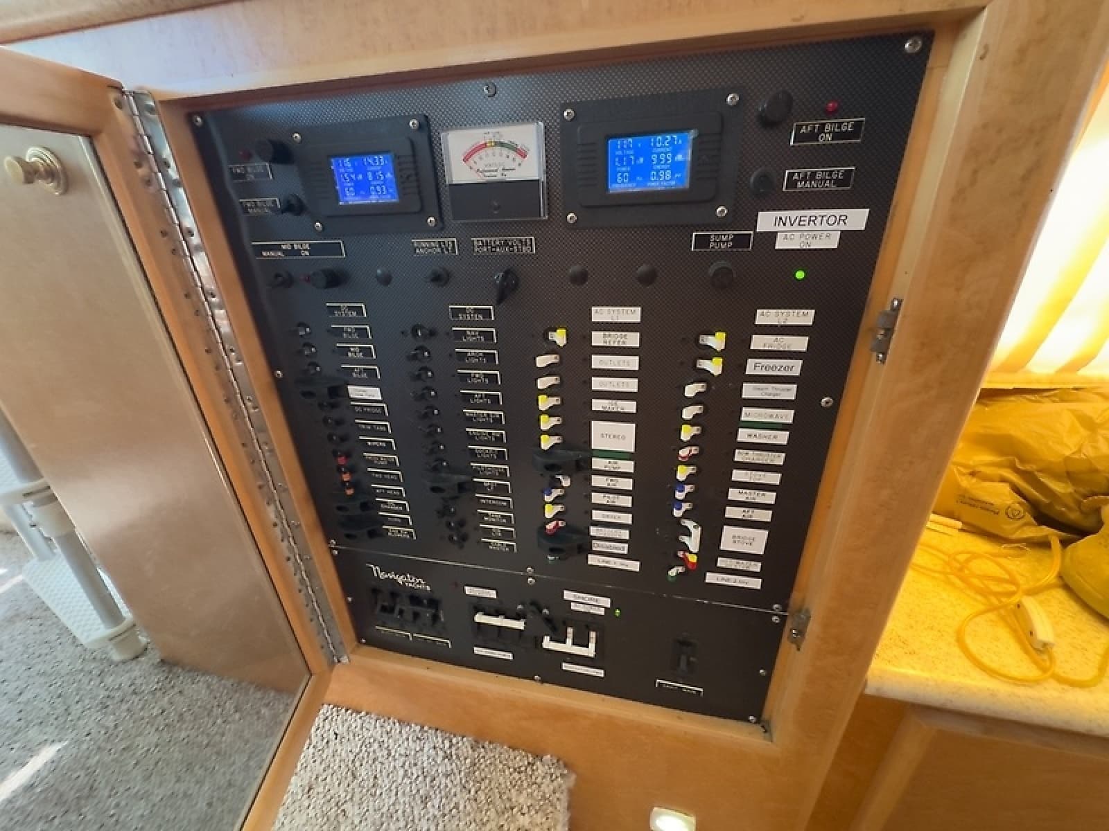 1999 Navigator 5300 - Photo 45
