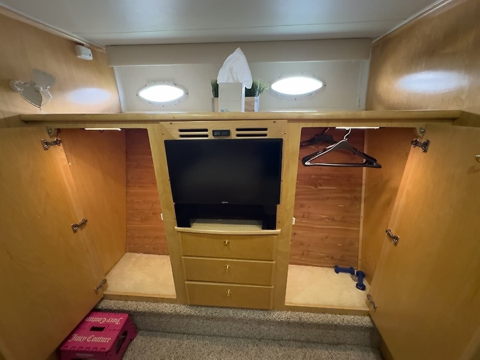 1999 Navigator 5300 - Photo 14