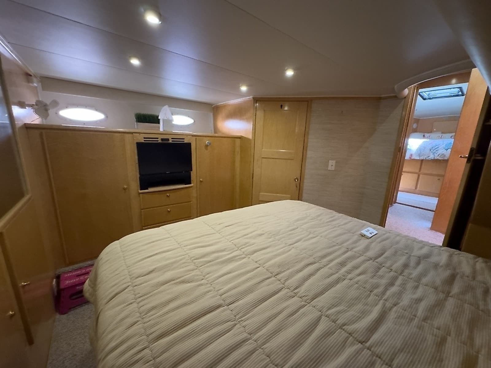 1999 Navigator 5300 - Photo 13