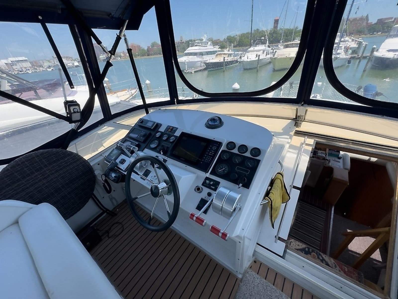 1999 Navigator 5300 - Photo 48