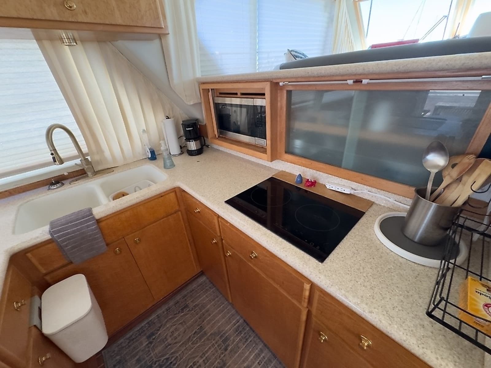 1999 Navigator 5300 - Photo 30