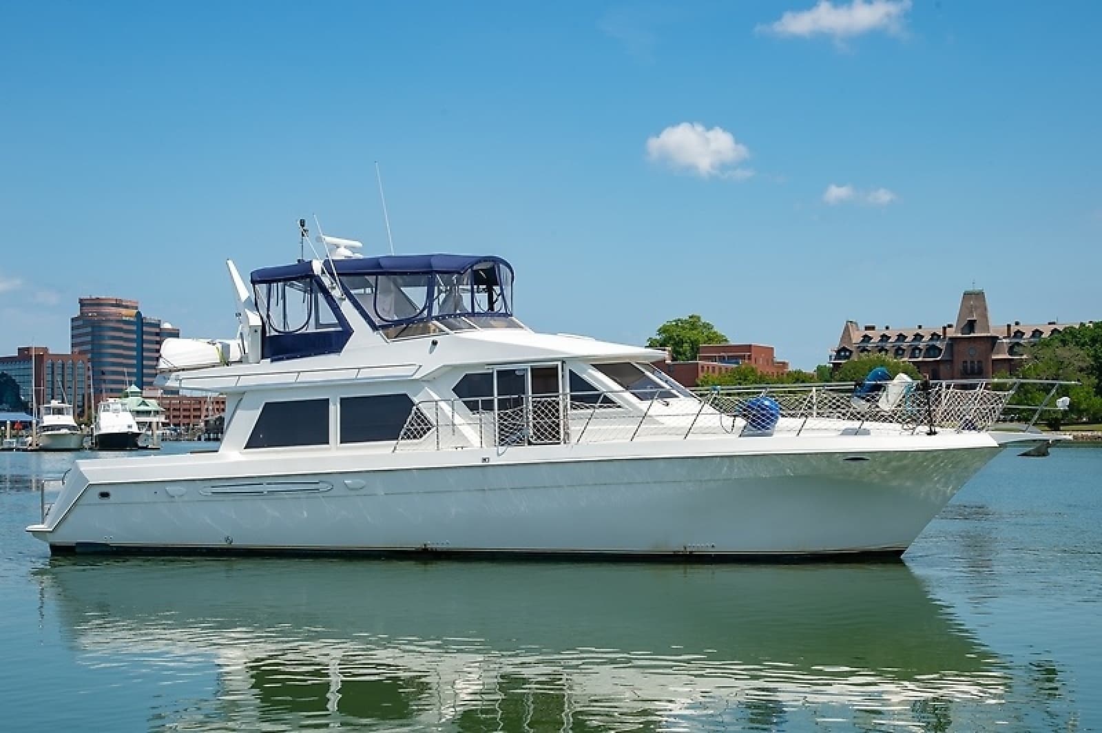 1999 Navigator 5300 - Photo 2
