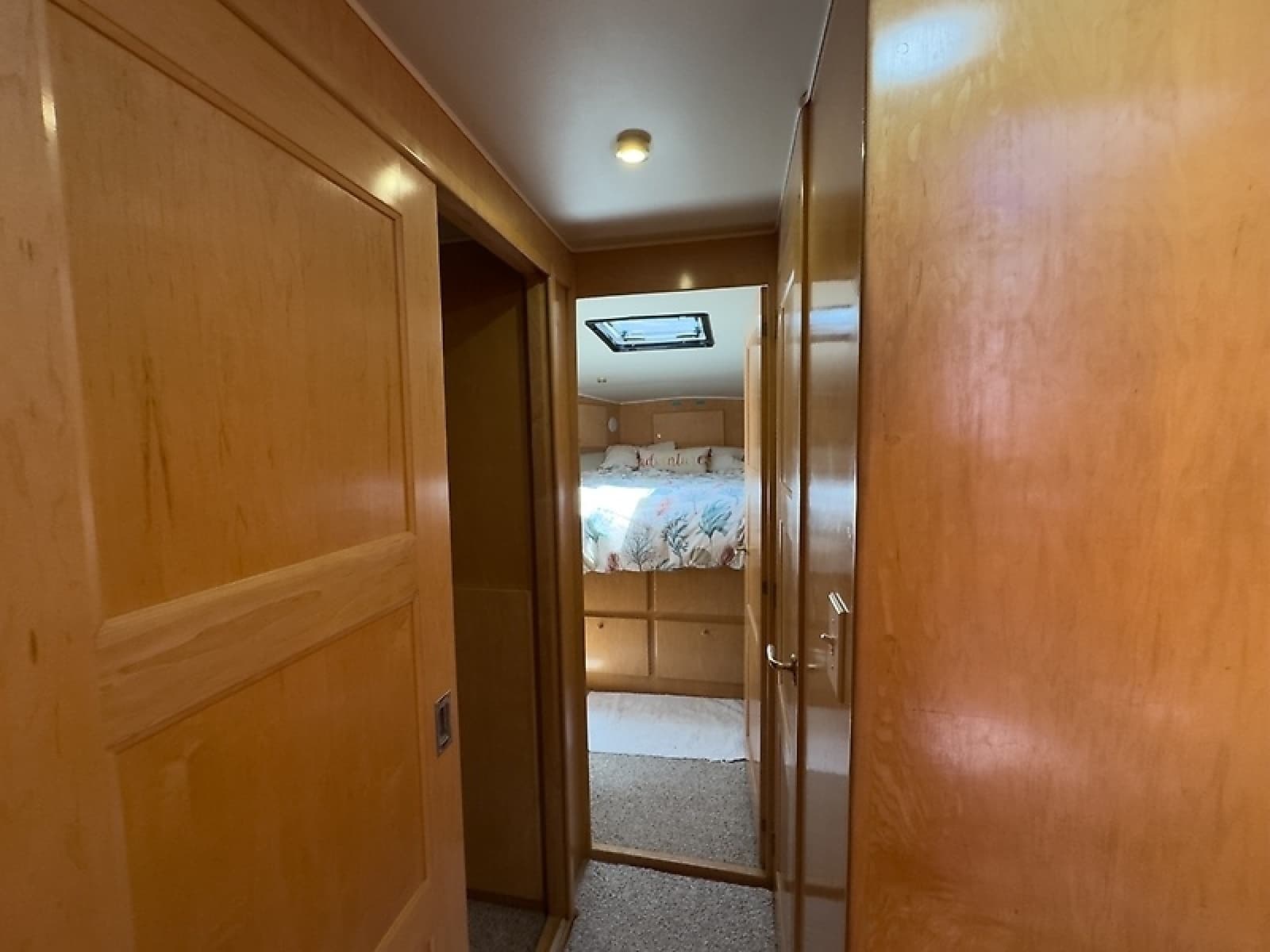 1999 Navigator 5300 - Photo 20