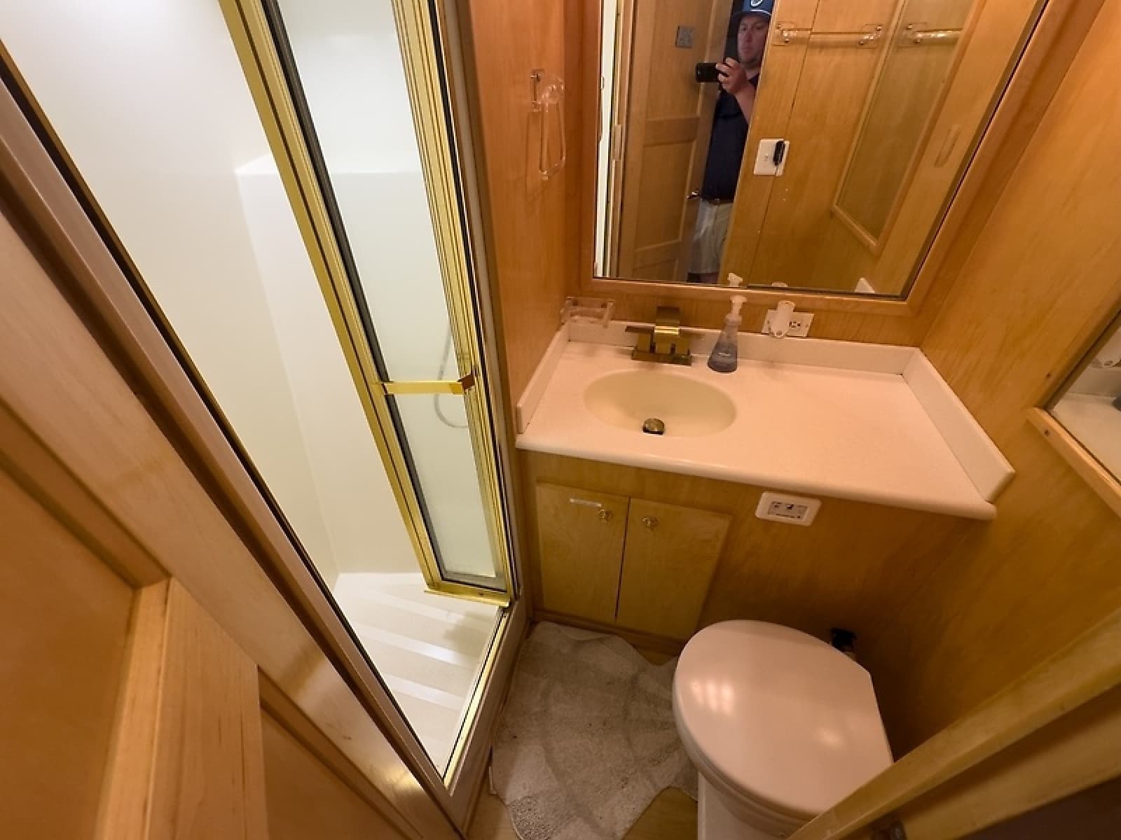 1999 Navigator 5300 - Photo 25