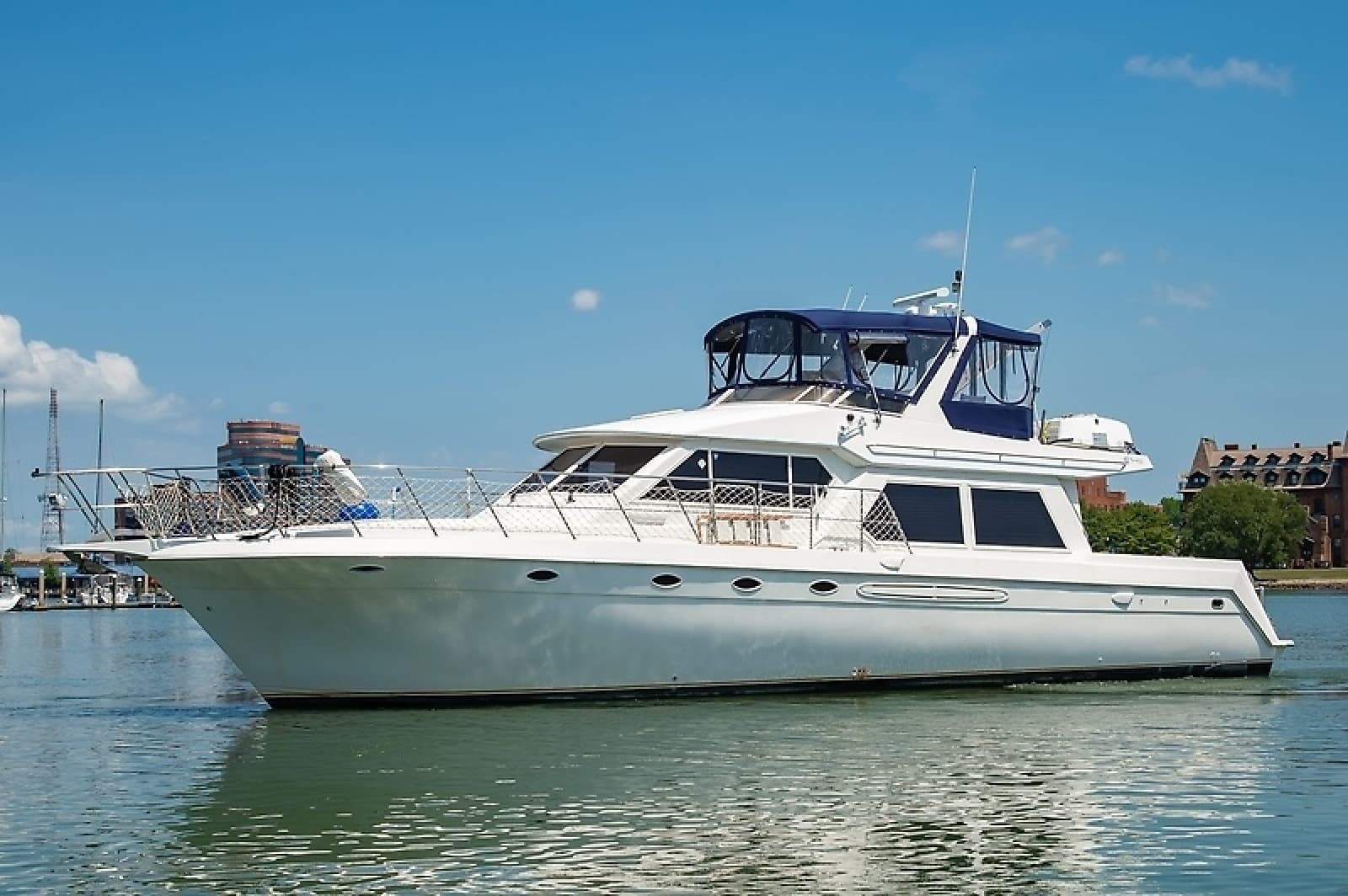 1999 Navigator 5300 - Photo 5