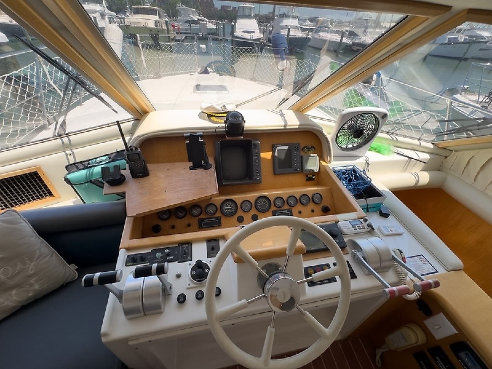 1999 Navigator 5300 - Photo 26