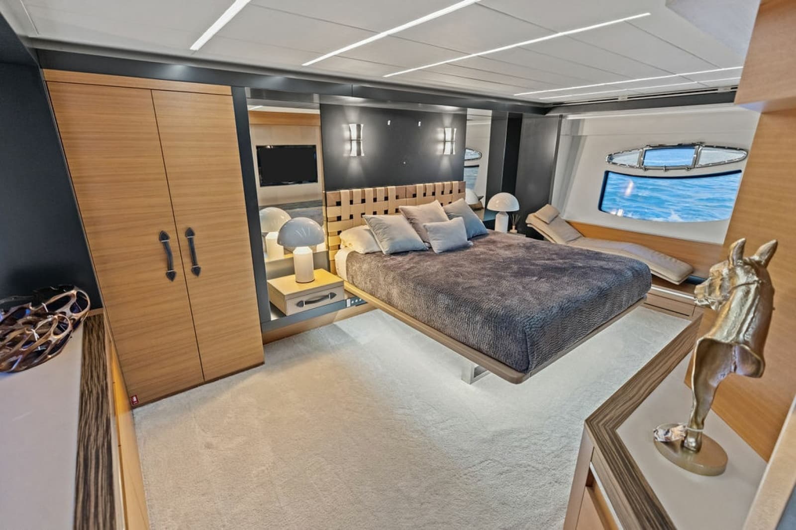 2012 Pershing 92 - Photo 27