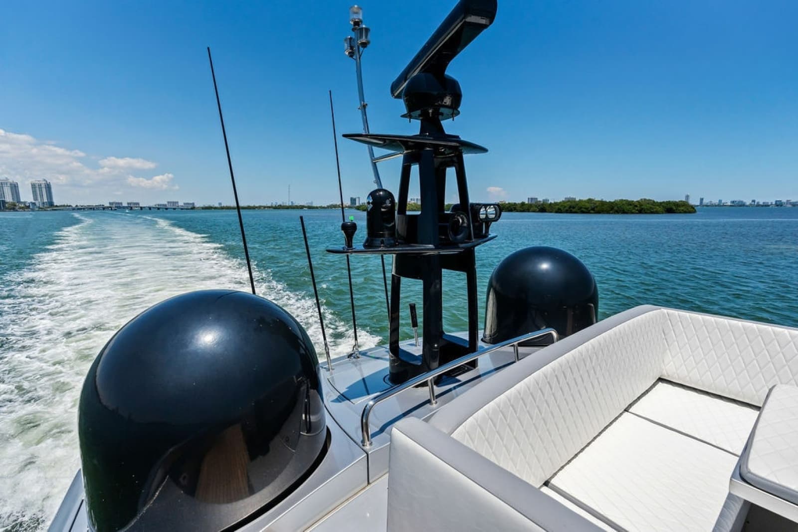 2012 Pershing 92 - Photo 11