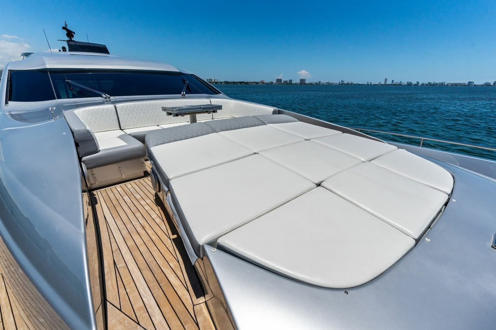 2012 Pershing 92 - Photo 17