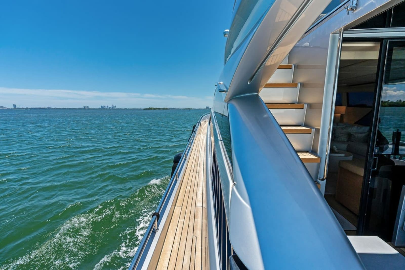 2012 Pershing 92 - Photo 14