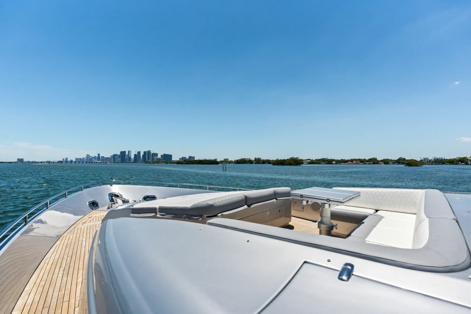 2012 Pershing 92 - Photo 13