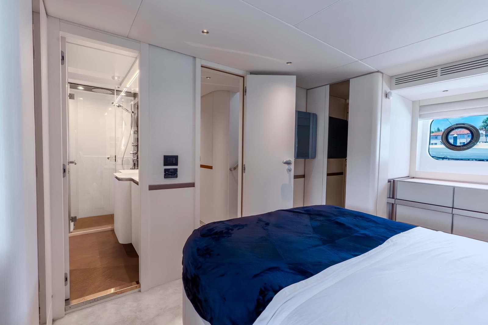 2023 Azimut Magellano 66 - Photo 24