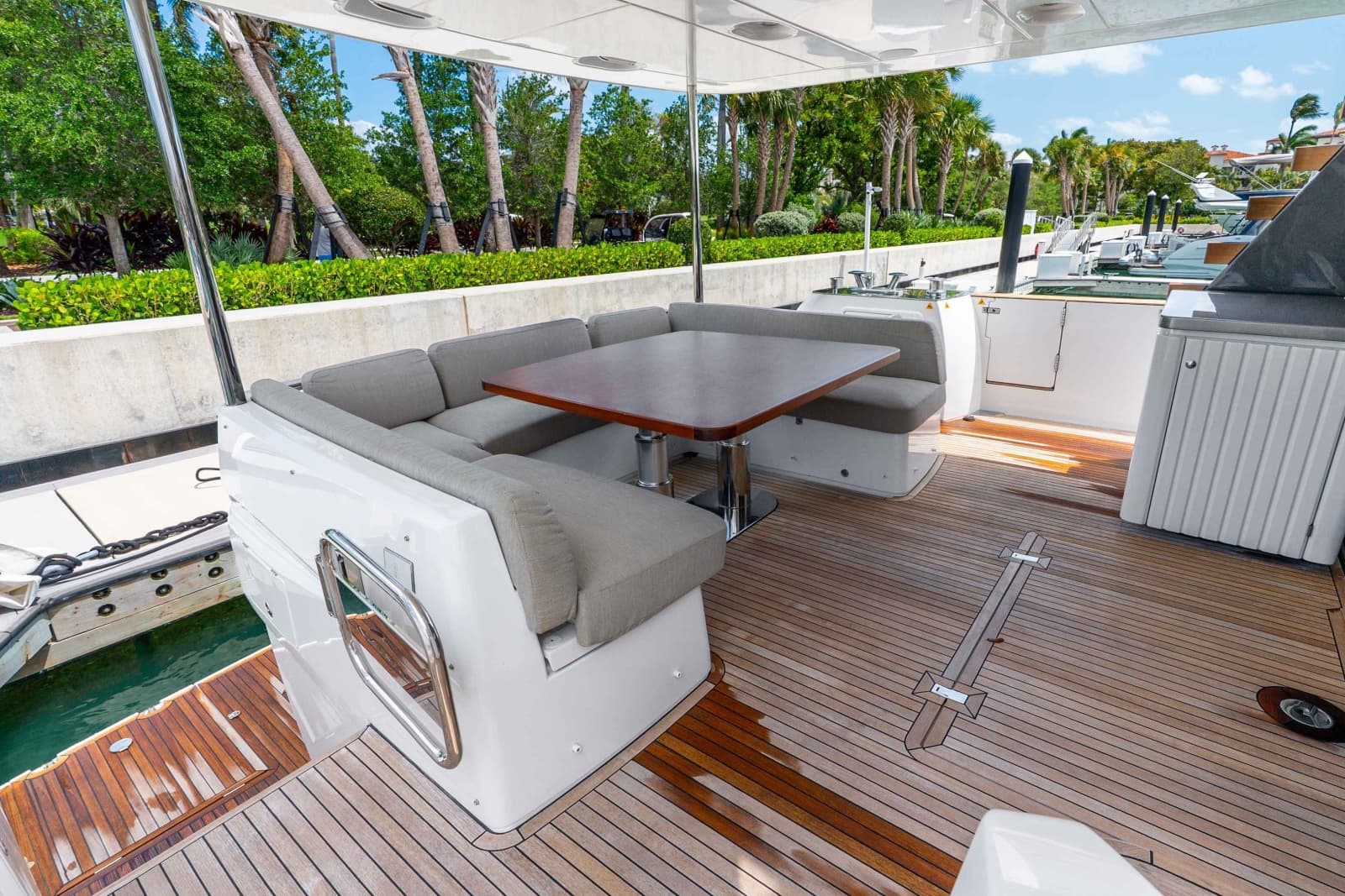 2023 Azimut Magellano 66 - Photo 37