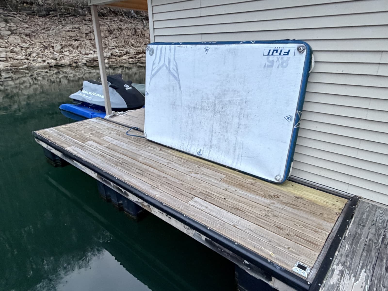 2002 Custom 23 x 31 Floating Cabin - Approx 729sqft - Photo 102
