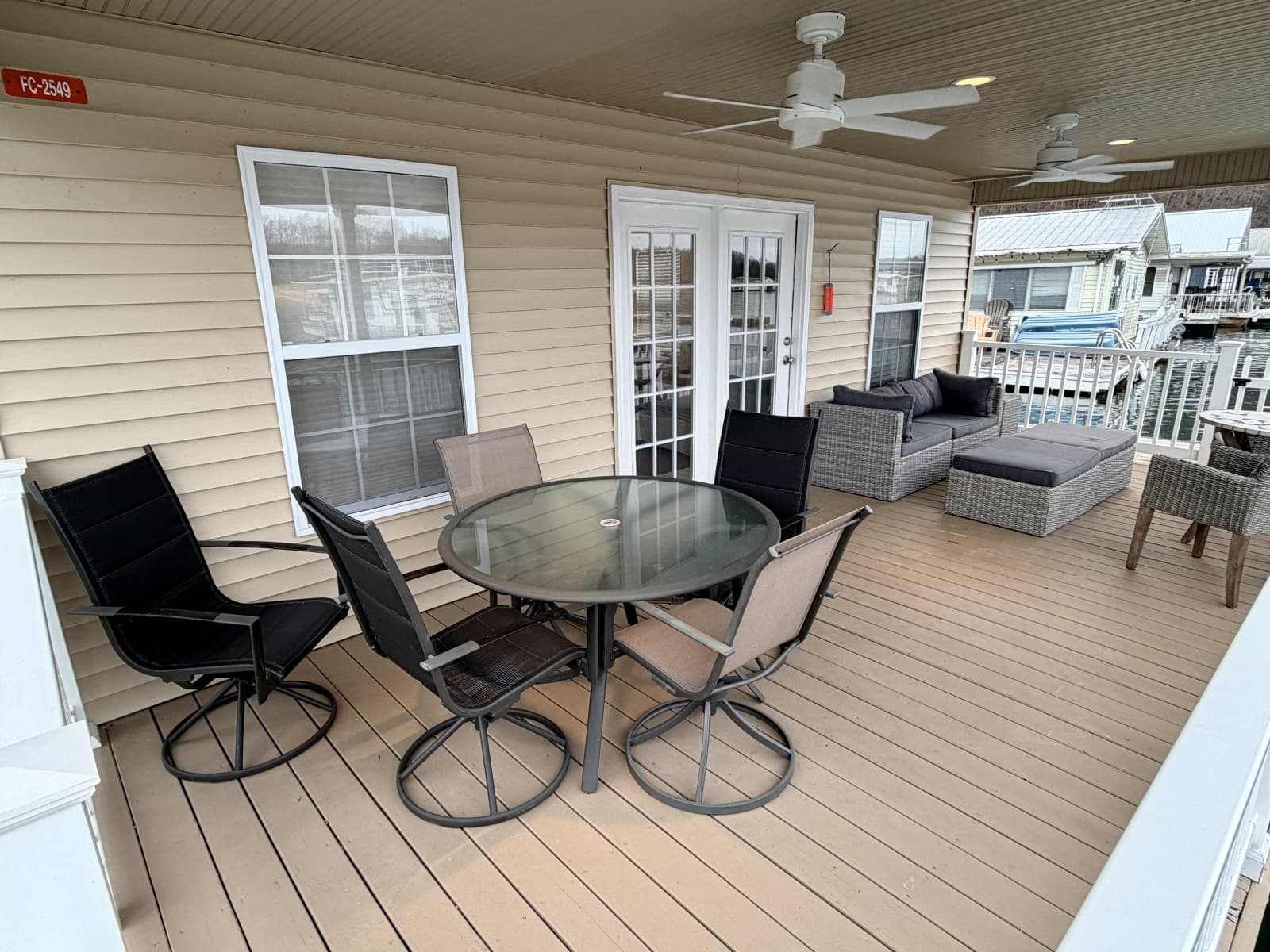 2002 Custom 23 x 31 Floating Cabin - Approx 729sqft - Photo 20