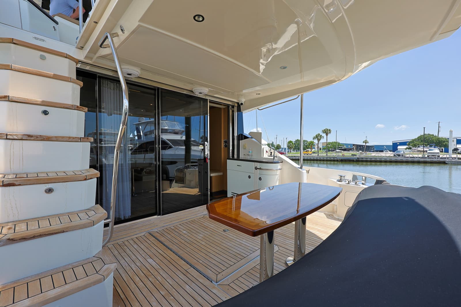 2017 Sea Ray L650 Fly - Photo 21
