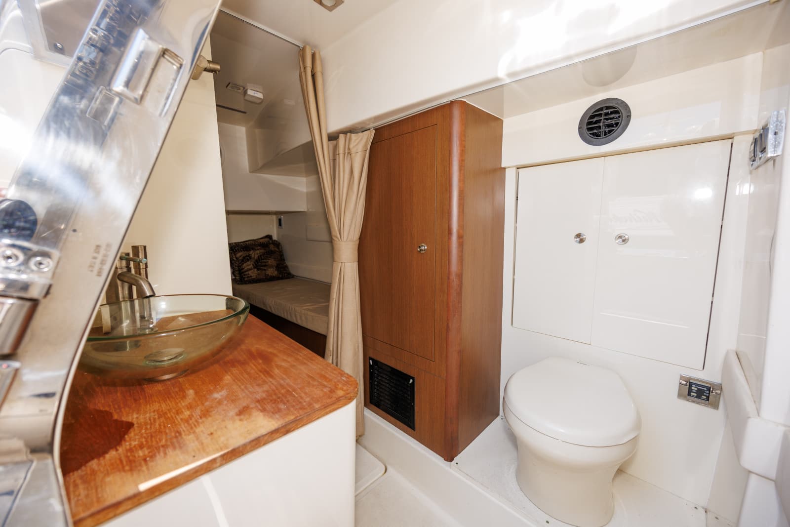 2017 Sea Ray L650 Fly - Photo 51
