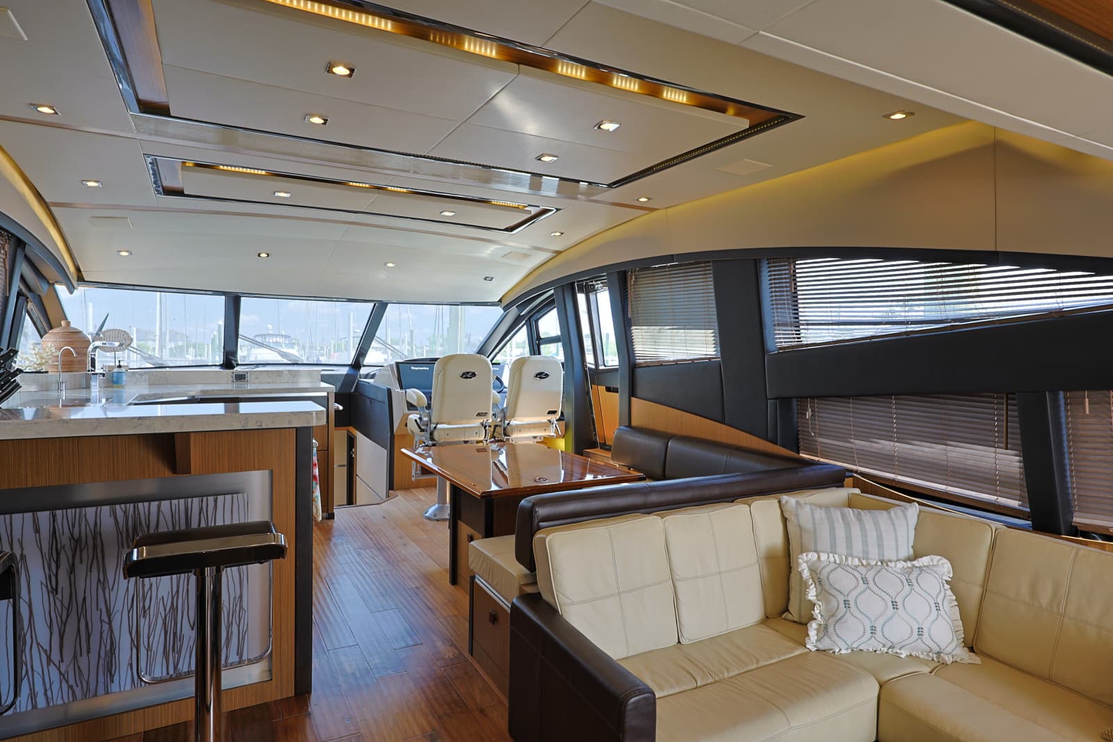 2017 Sea Ray L650 Fly - Photo 30